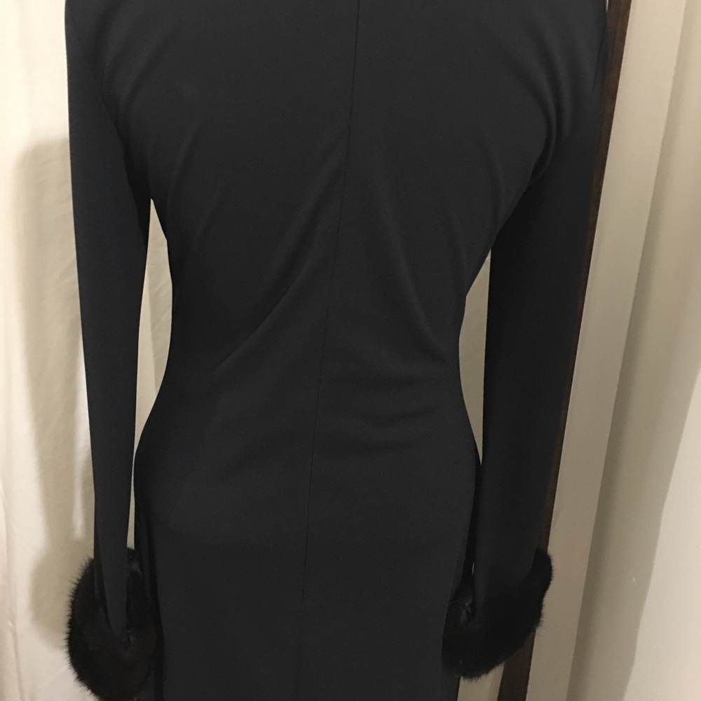 Gown - Picture 3 of 4